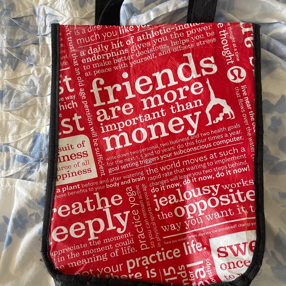 Lululemon bag